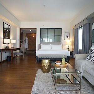 Queen Suite